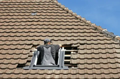 Pose de velux - Saint-Pierre-d'Aurillac